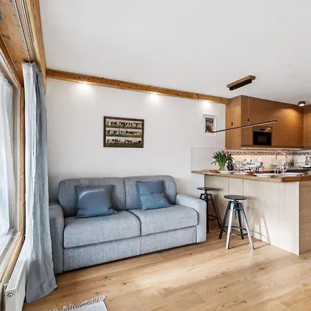 Flat In Sur Ollon, Amethyste, For 4, With Two Double Beds, Balcony And 75m To Ski-train Apartamento *