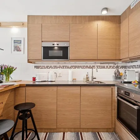 Flat In Sur Ollon, Amethyste, For 4, With Two Double Beds, Balcony And 75m To Ski-train Villars-sur-Ollon
