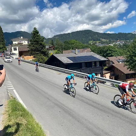 Flat In Sur Ollon, Amethyste, For 4, With Two Double Beds, Balcony And 75m To Ski-train *