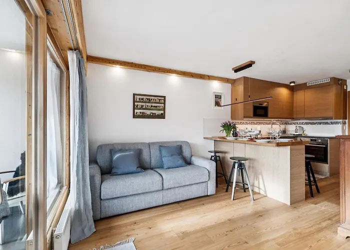 Flat In Sur Ollon, Amethyste, For 4, With Two Double Beds, Balcony And 75m To Ski-train アパート *